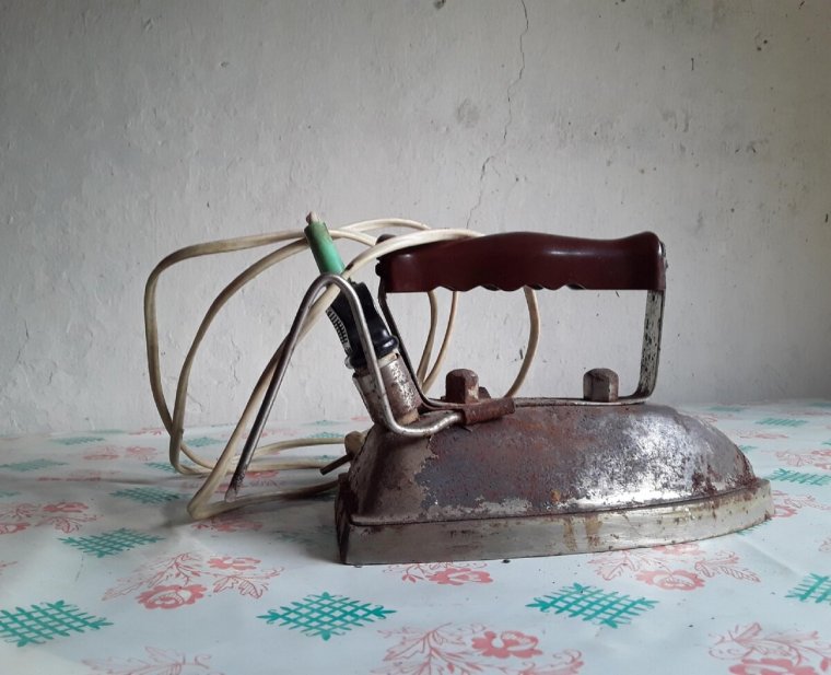 Утюг 40х годов
