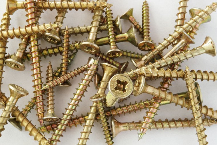 Саморезы шурупы разные