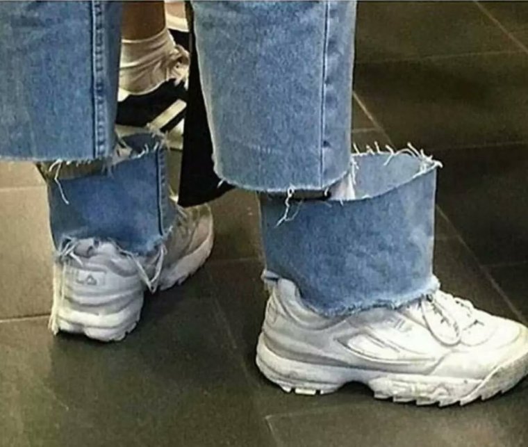 Мемы про брендовые ботинки