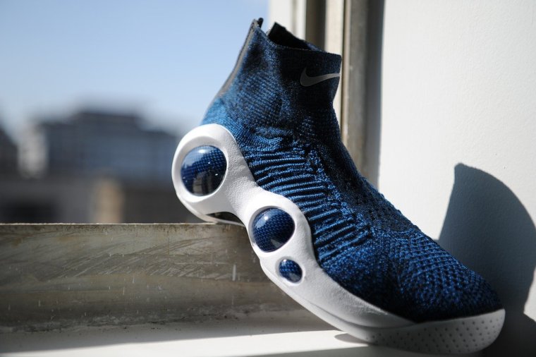 Необычные кроссовки