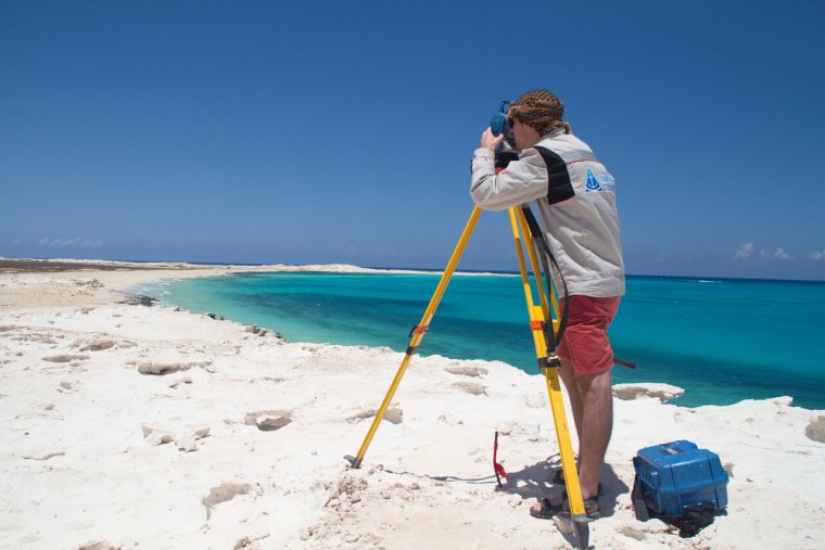 Геодезисты в море