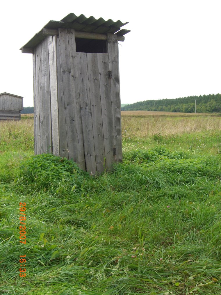 Деревенский туалет