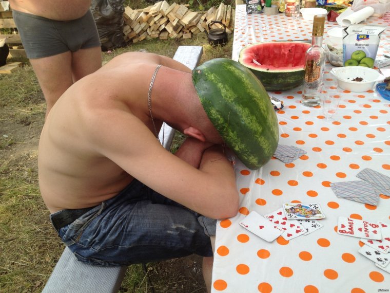 Мужик с арбузом