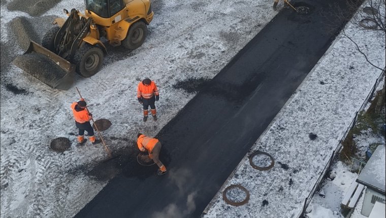 Укладка асфальта в снег