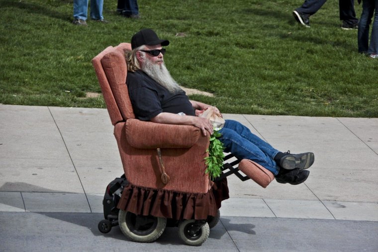 Инвалидная коляска прикол