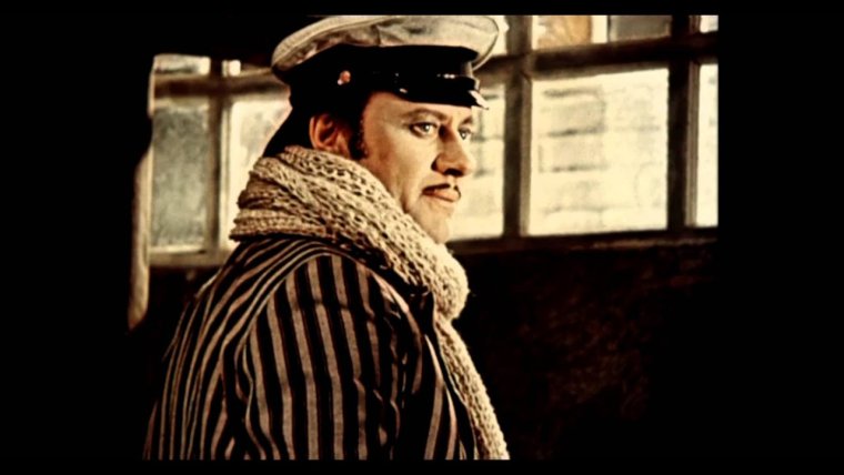 Пусть первый бросит в меня камень Остап Бендер