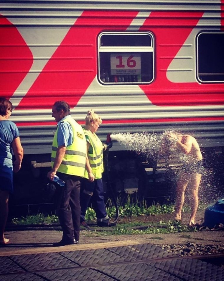Приколы в поезде
