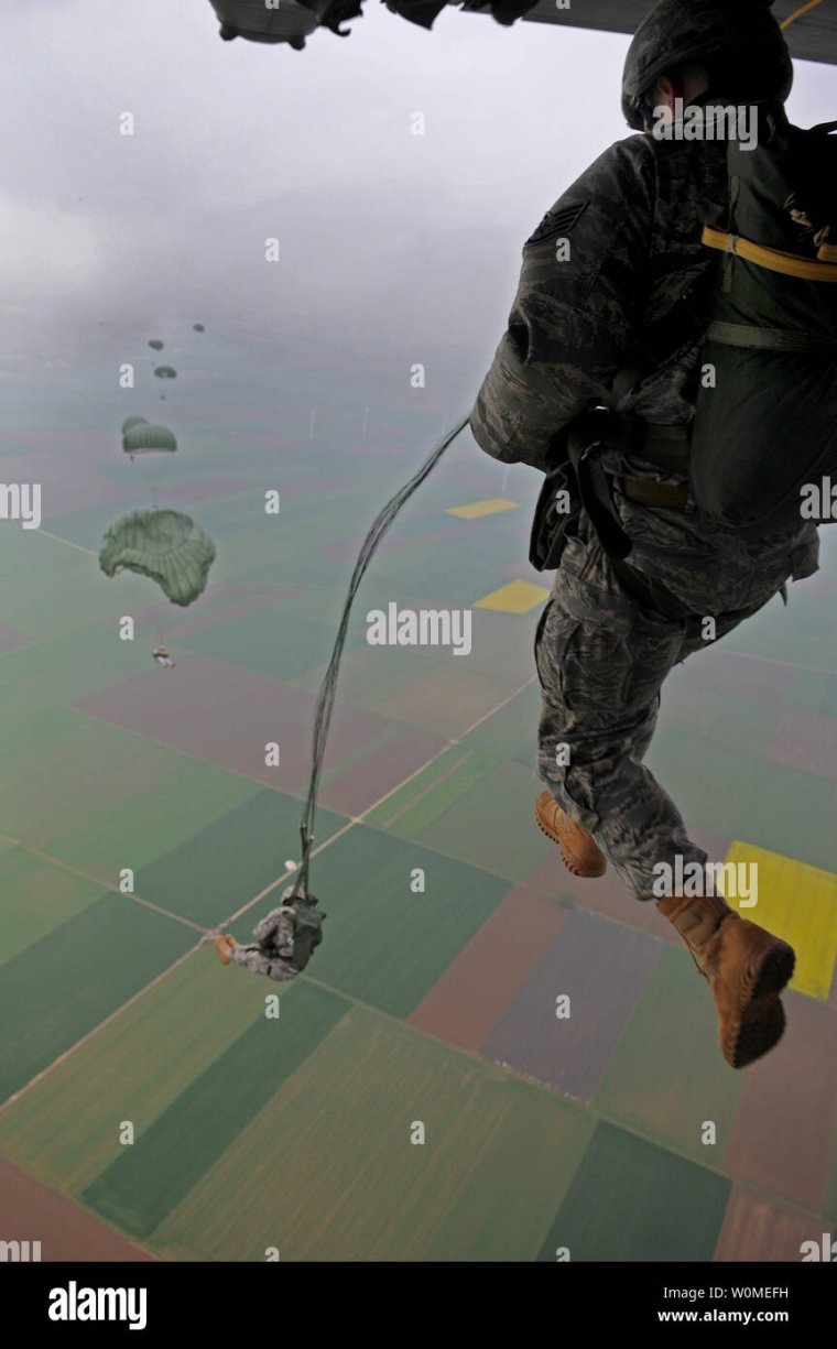 Прыжки с парашютом в армии