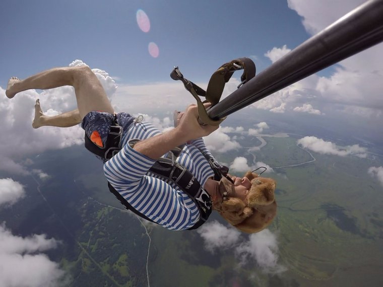 Аэродром Лесной прыжки с парашютом Барнаул