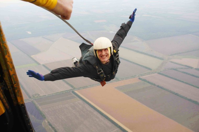 Валерий Коннов парашютист