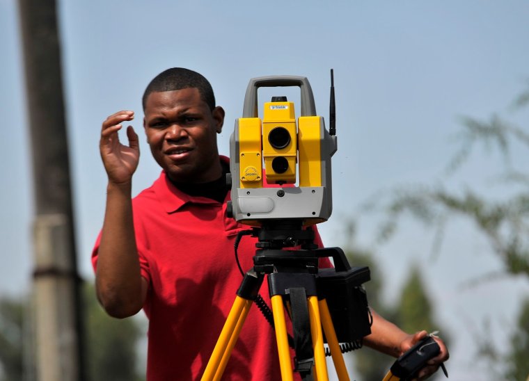 Геодезист картограф