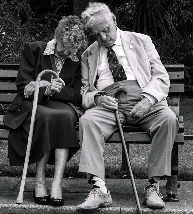 Влюбленные старики