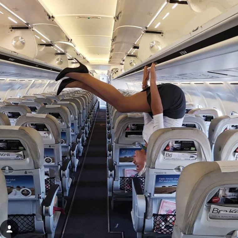 Приколы со стюардессами в самолете