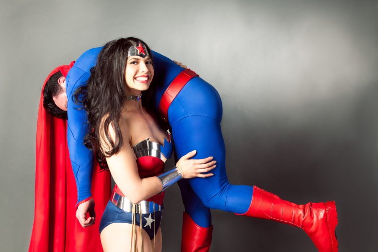 Супермен и супер женщина