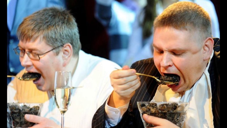 Депутаты едят черную икру