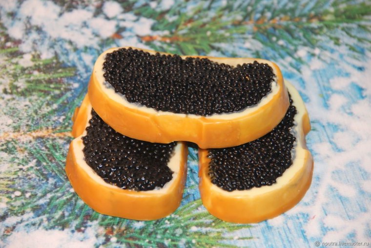 Бутерброды с черной икрой