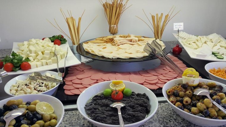 Турецкий столик для еды