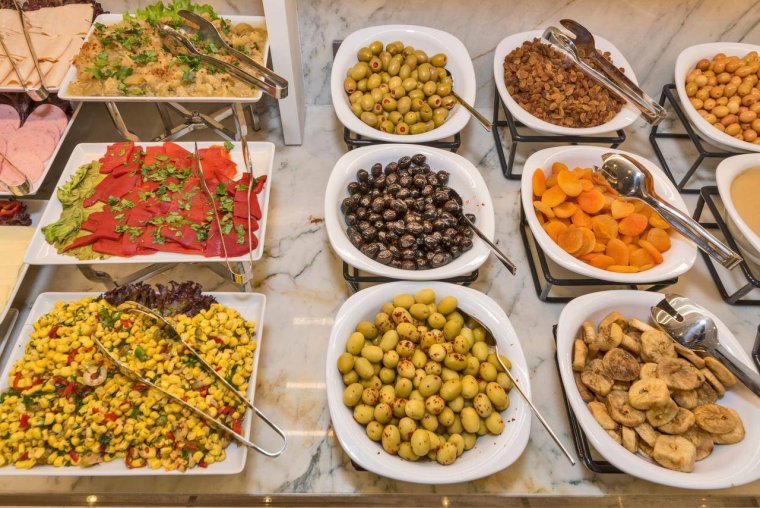 Шведский стол в Турции