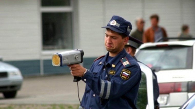 Красивый гаишник