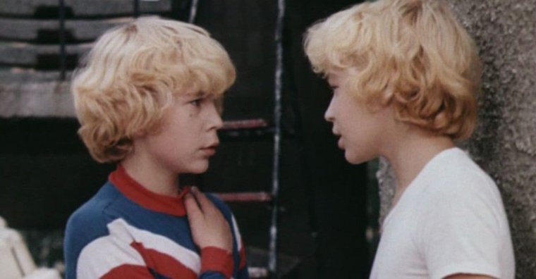 Приключения электроника 1979 комедия