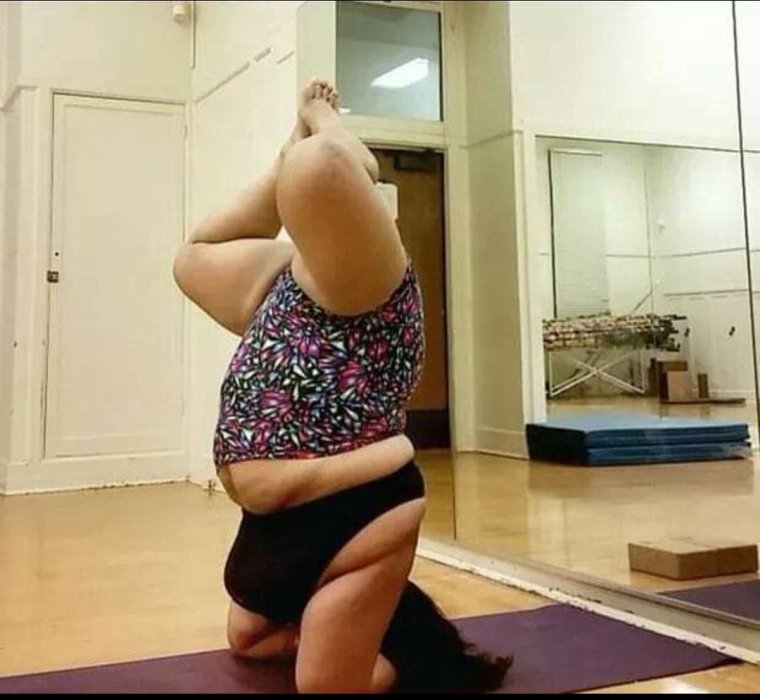 Жена решила заняться гимнастикой