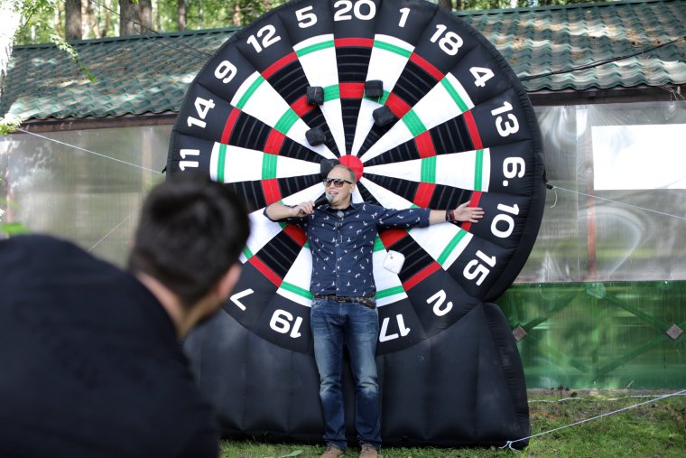 Мега дартс аттракцион