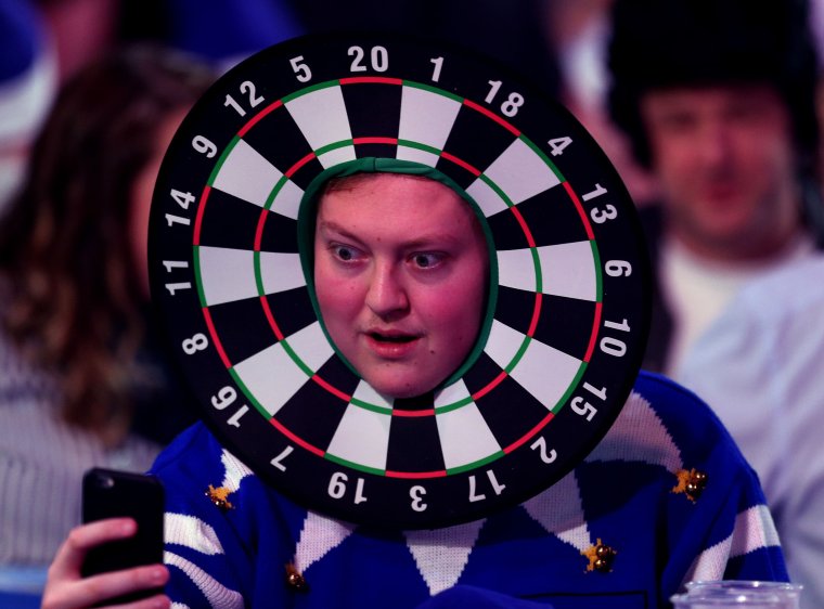 Судейство в дартсе