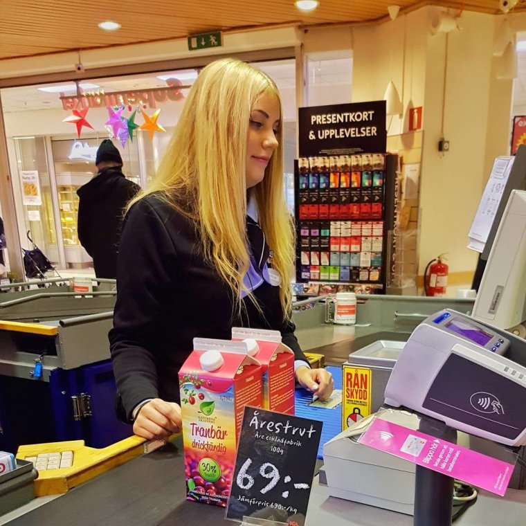 Приколы на кассе в магазине