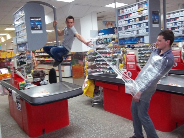 Приколы на кассе в магазине