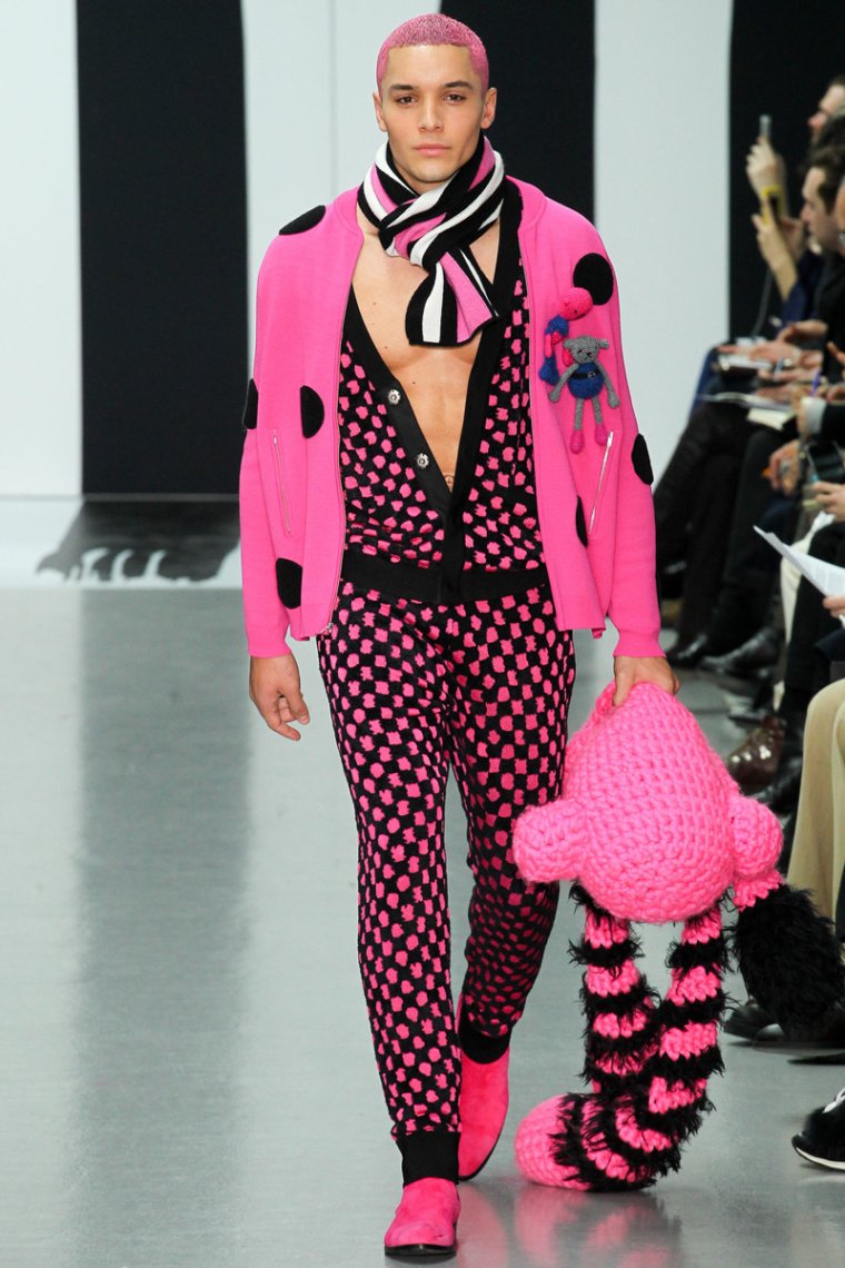 Странные мужские Наряды