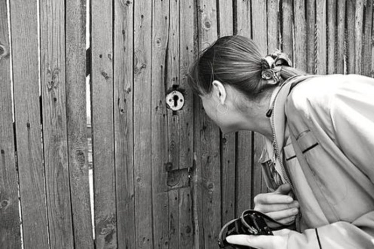 Любопытная женщина