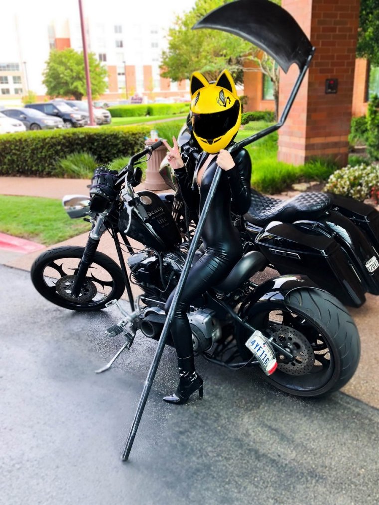 Прикольный байкер