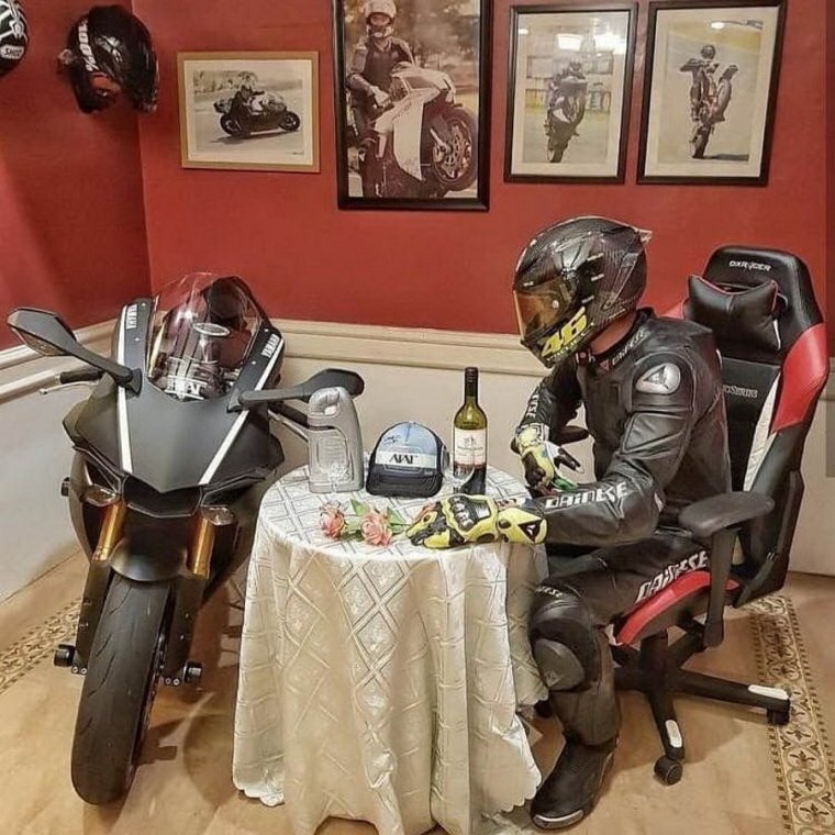 С днём рождения мотоциклисту