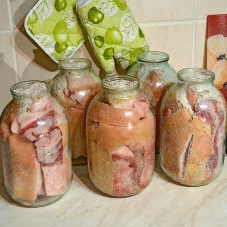 Консервирование сала в банках
