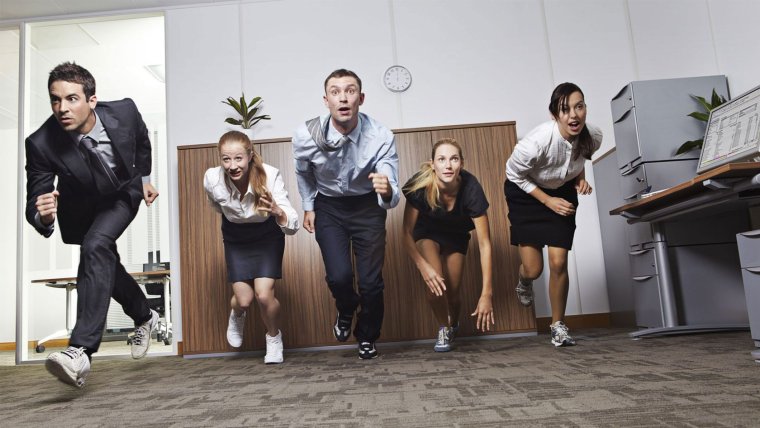 Ну что граждане алкоголики тунеядцы хулиганы