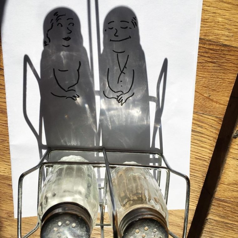 Интересные тени от предметов