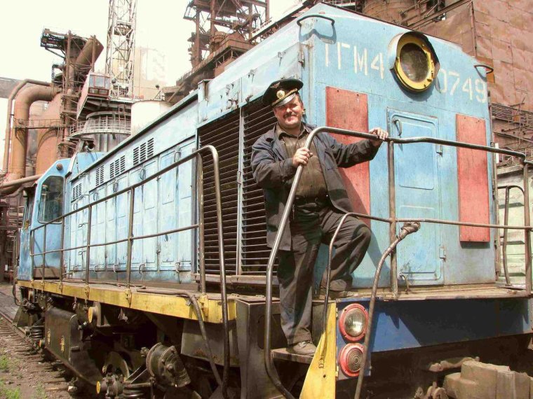 Тулачермет тепловоз