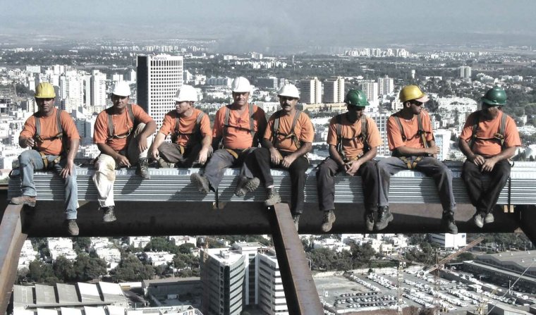 Американский Строитель