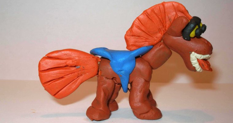 Самые необычные поделки из пластилина