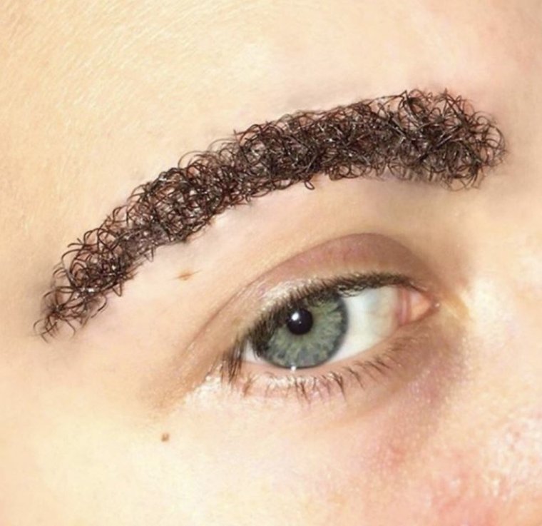 Софи Петерсон ресницы