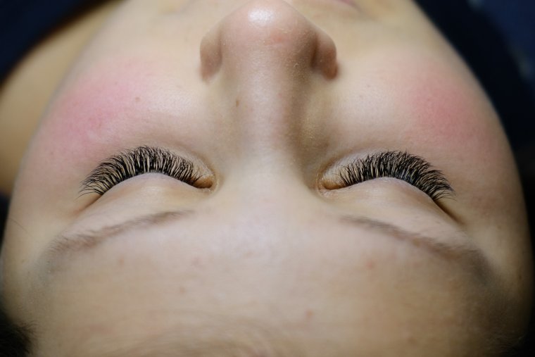 Смешные нарощенные ресницы