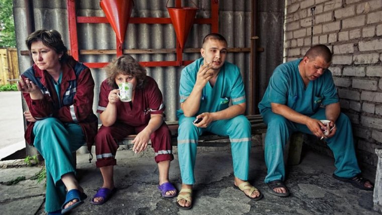 Рабочие в курилке