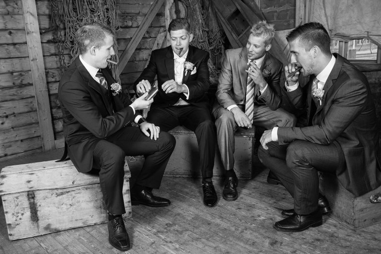 Мужики на перекуре