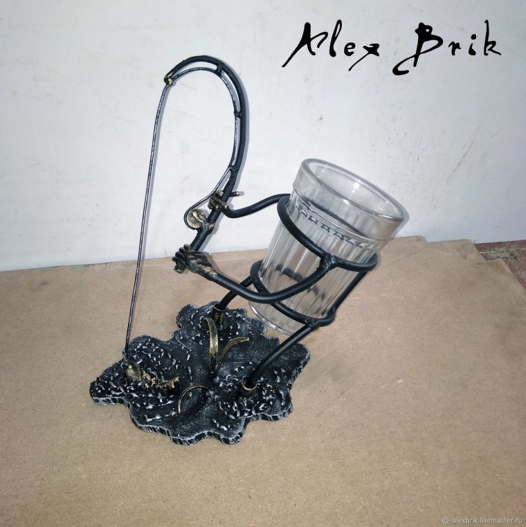 Кованый подстаканник