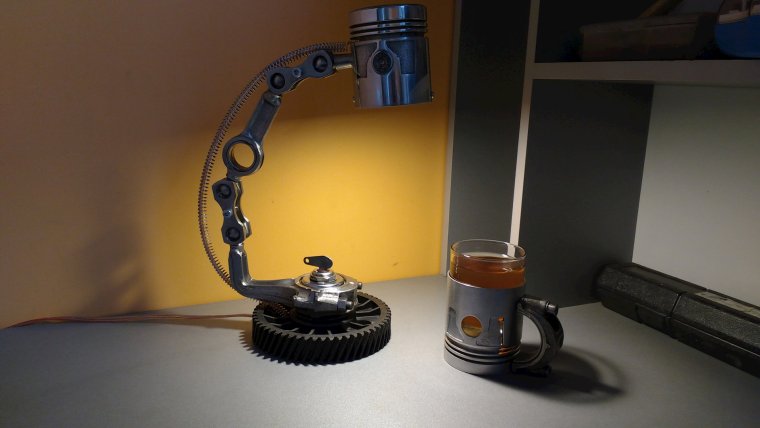 Поделки из стакана и металла