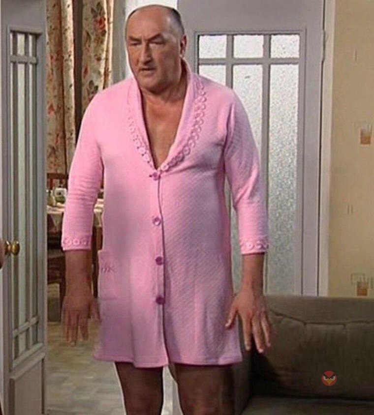 Николай Петрович Воронин в платье