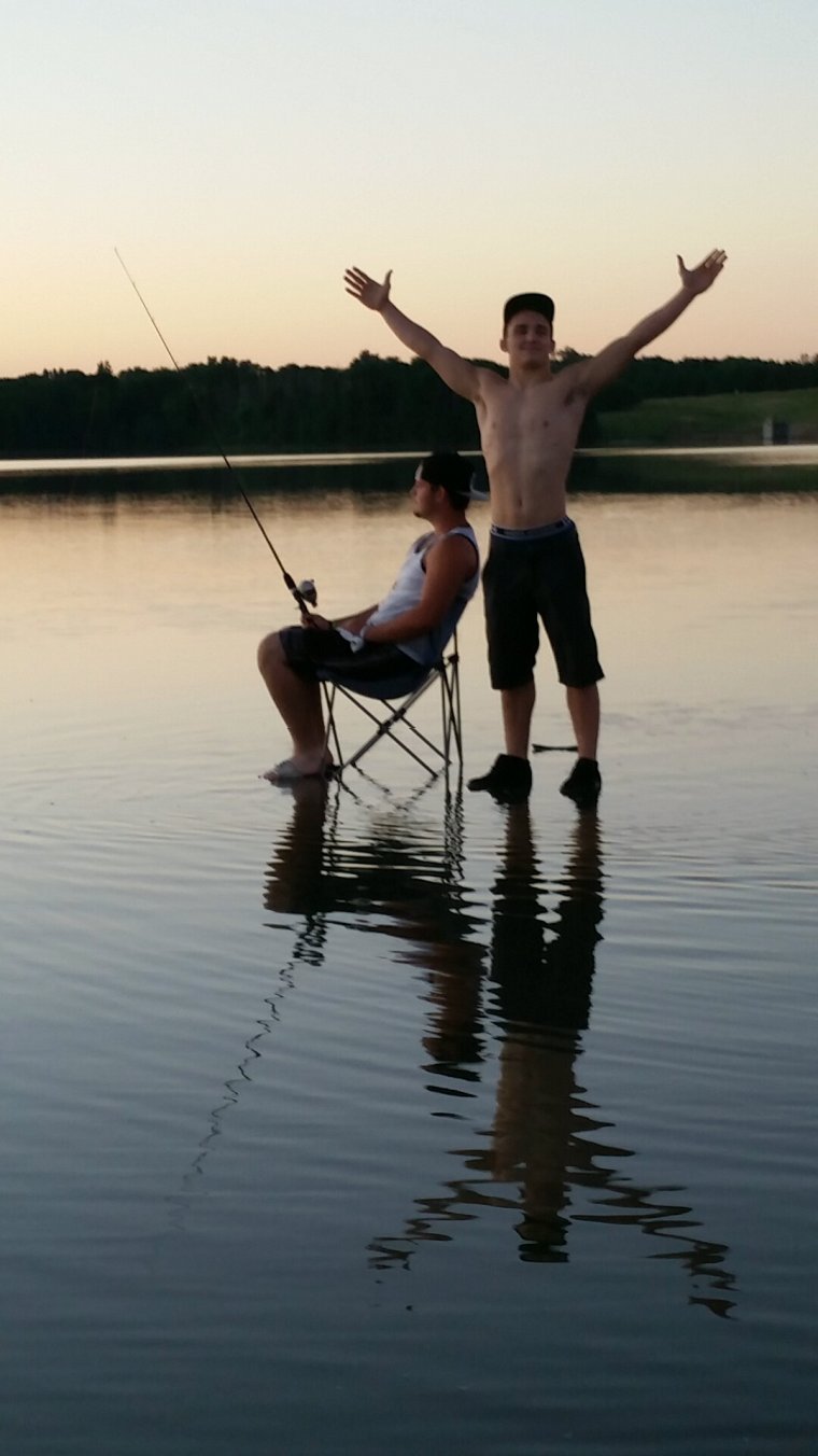 Девушки на рыбалке юмор