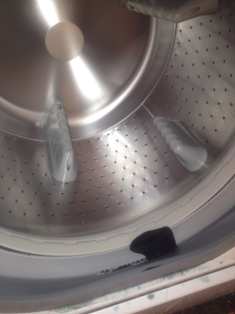 Стиральная машинка ест носок