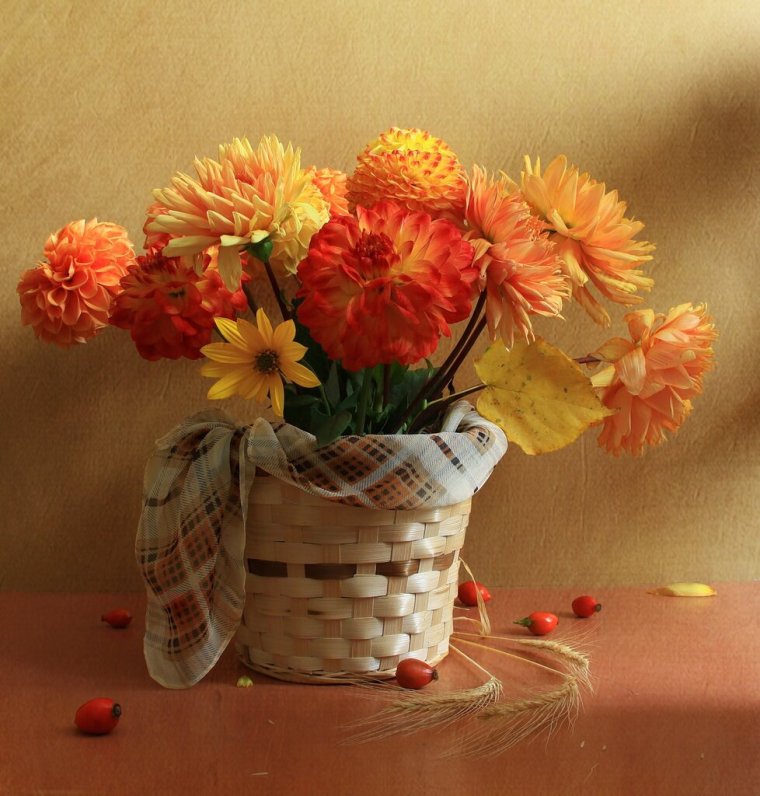 Букет осенних цветов с пожеланиями