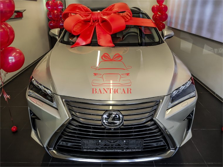 Лексус ЛХ 570 С бантом